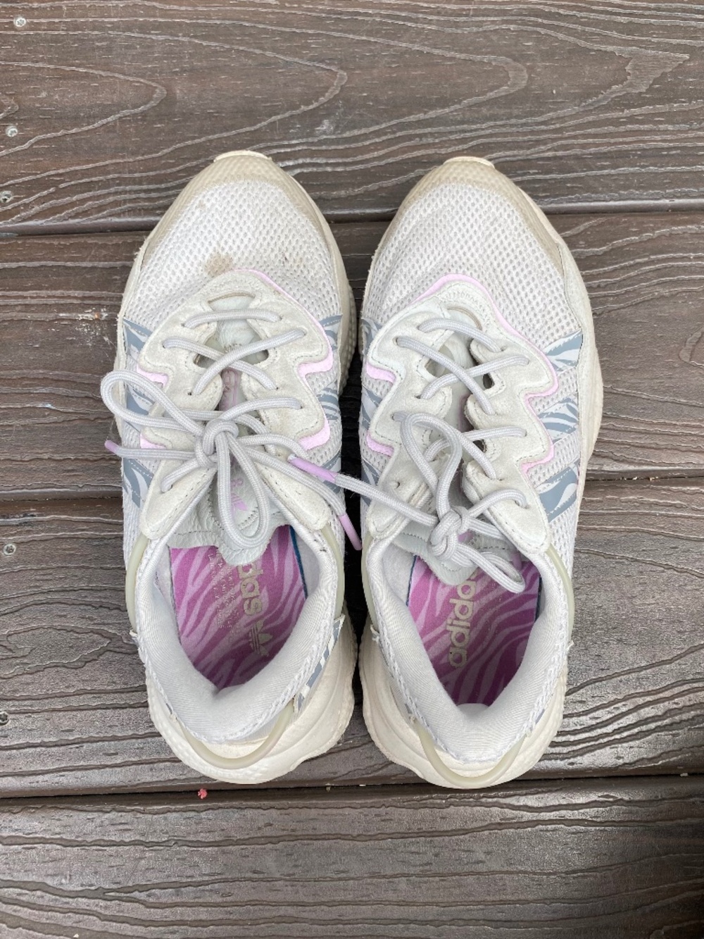 Adidas Ozweego Women's Sneakers Size 8 Athletic Shoes White